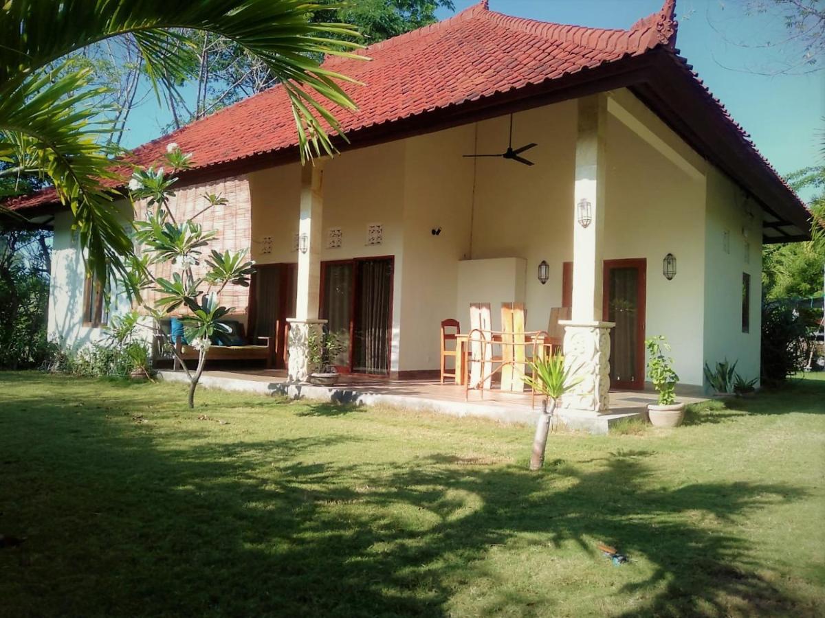 Готель Batu Ampar Menjangan Banyuwedang Номер фото